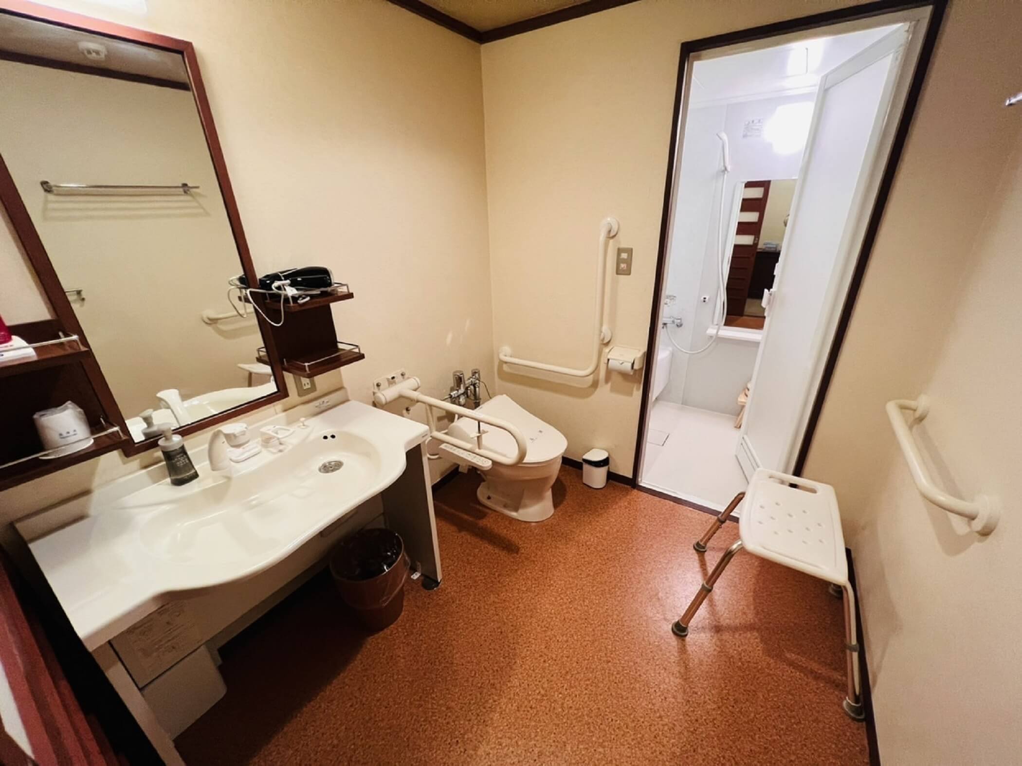 日光きぬ川スパホテル三日月 のバリアフリー宿泊プラン バリアフリー旅行 Com 介護旅行 障がい者旅行の専門サイト バリアフリー旅行 Com 介護旅行 障害者旅行の専門サイト