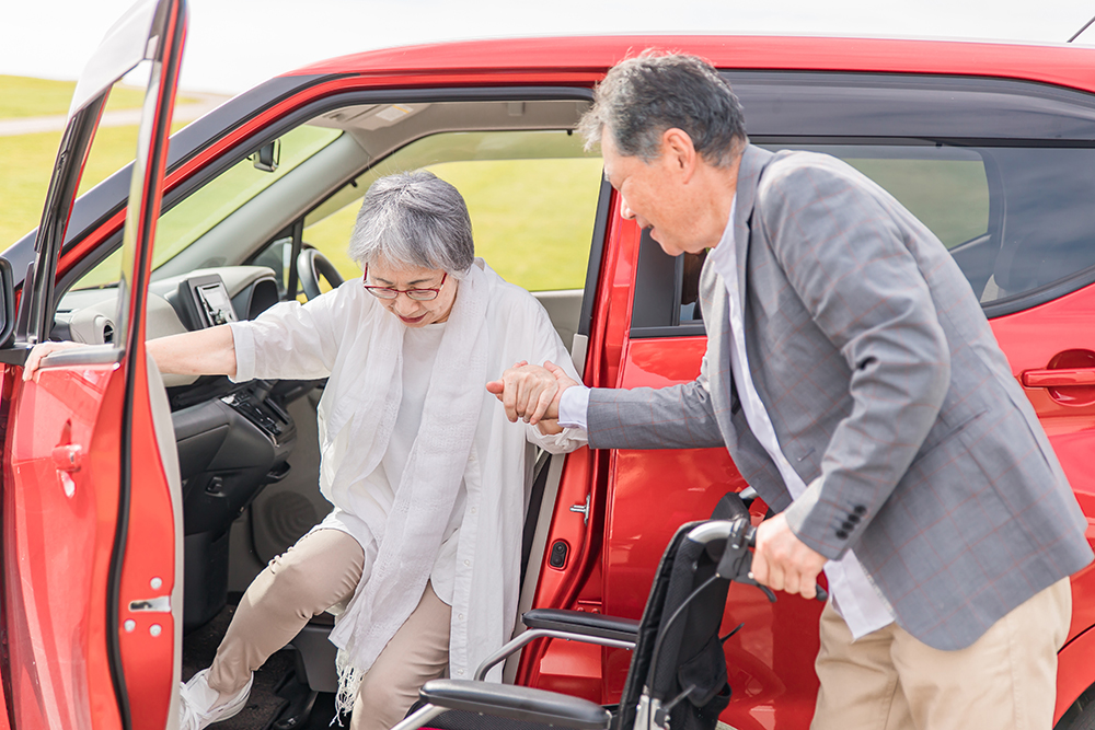 車いす駐車場の正しい使い方と守るべきマナーとは？思いやりが広がる使い方