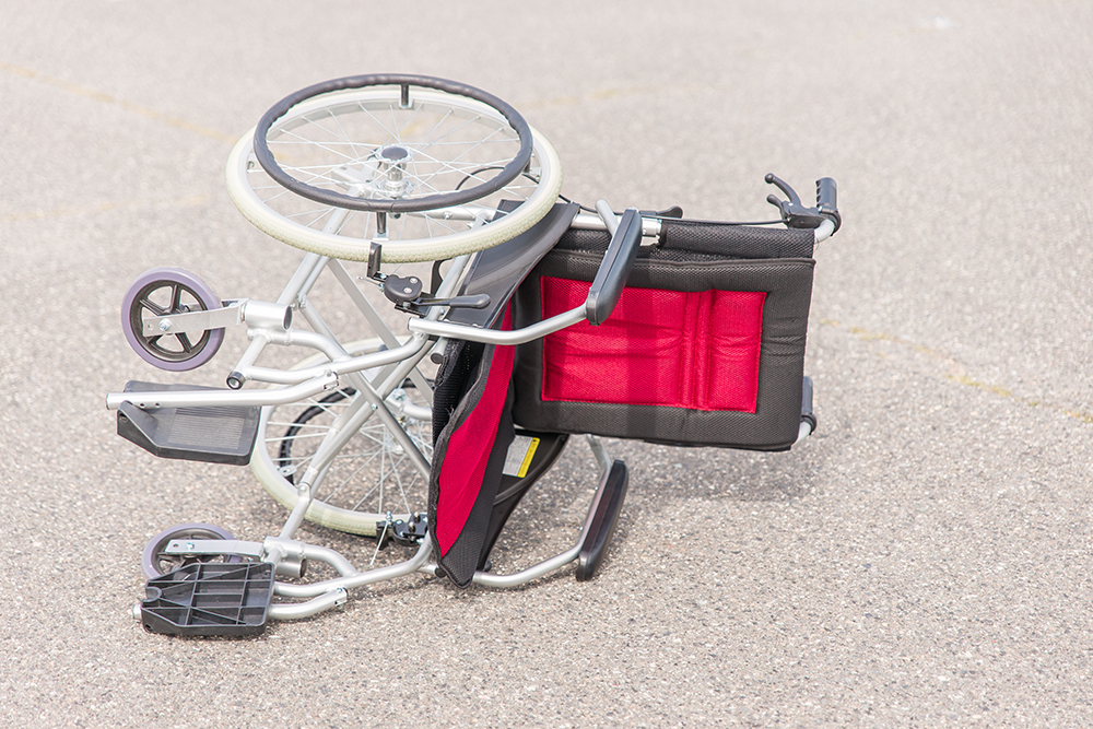 車いすでのヒヤリハット事例と再発防止策｜介護・医療現場のための安全ガイド