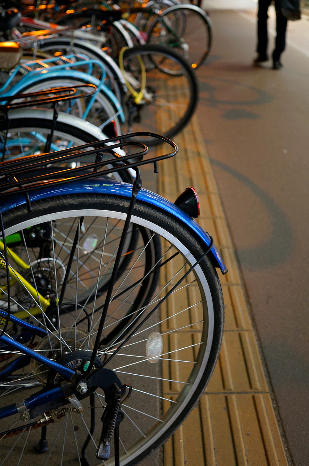 視覚障がい者に配慮したバリアフリーの例とは？身近にある取り組みを紹介