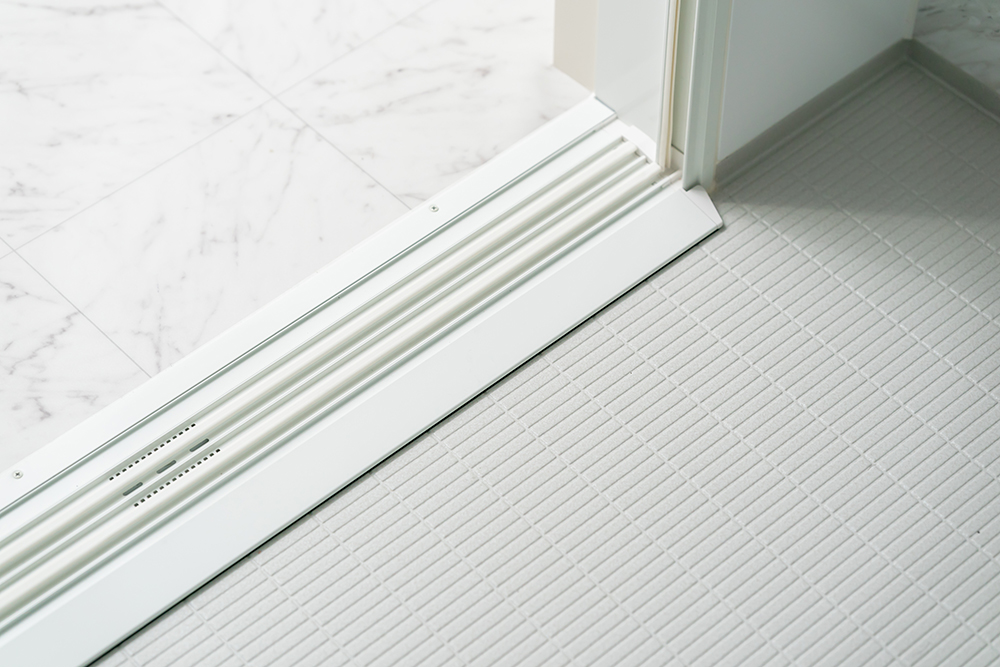 バリアフリー お風呂を実現する方法 ～安全性と快適性を両立するポイント～